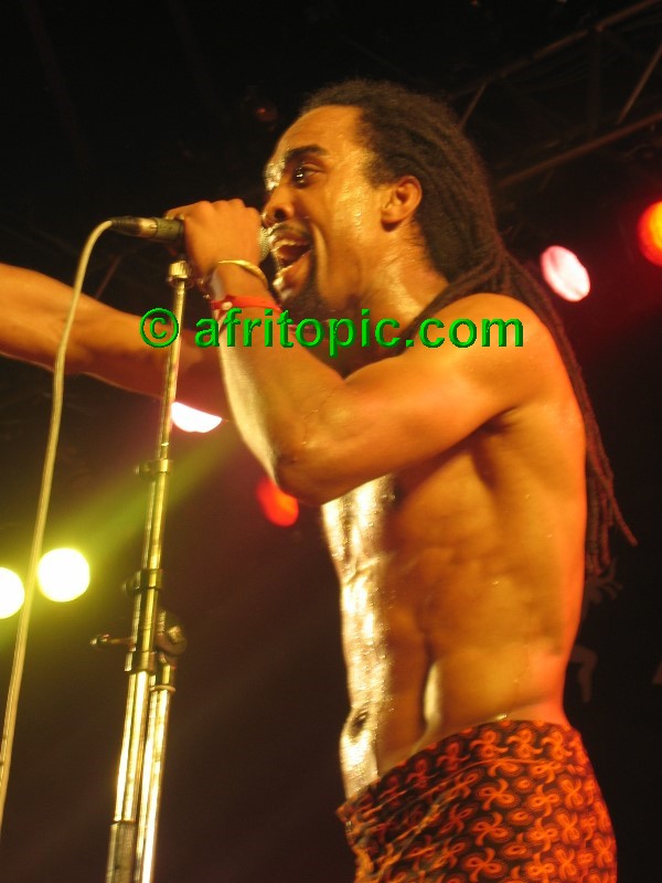 ../Images/afw2006b 681.jpg